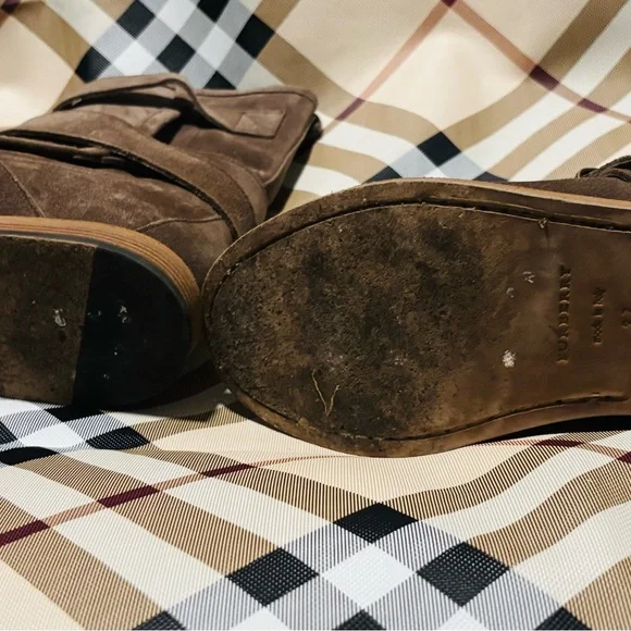 Burberry Soft Brown Suede Buckle Boots - light wear - Picture 4 of 6
